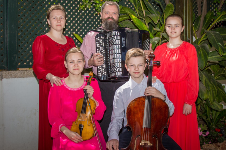 Lavrenchukin perheen konsertti Lavrenchukin perheen konsertti